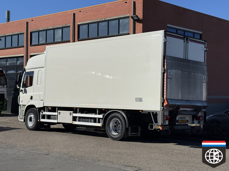 DAF CF 330 FA Space Cab / deepfreezer -30oC / TAILLIFT / - Refrigerator truck: picture 3 DAF CF 330 FA Space Cab / deepfreezer -30oC / TAILLIFT / - Refrigerator truck: picture 3