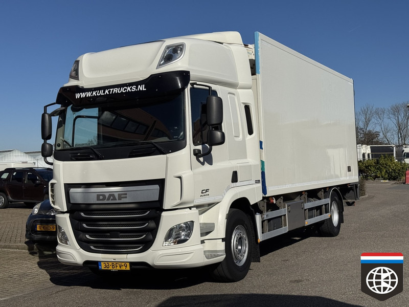 DAF CF 330 FA Space Cab / deepfreezer -30oC / TAILLIFT / - Refrigerator truck: picture 2 DAF CF 330 FA Space Cab / deepfreezer -30oC / TAILLIFT / - Refrigerator truck: picture 2