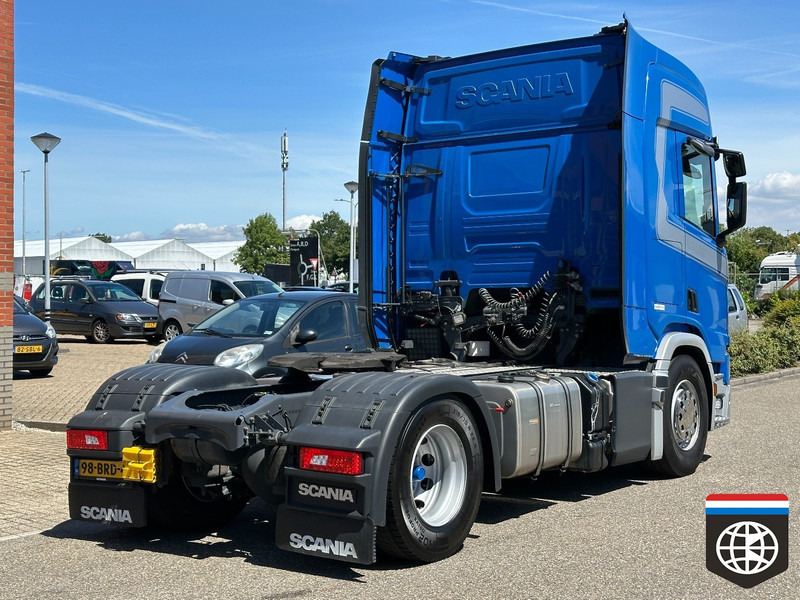 Scania R450 Hydraulics - 2x tank - night A/C - EURO 6 D - Tractor unit: picture 5 Scania R450 Hydraulics - 2x tank - night A/C - EURO 6 D - Tractor unit: picture 5