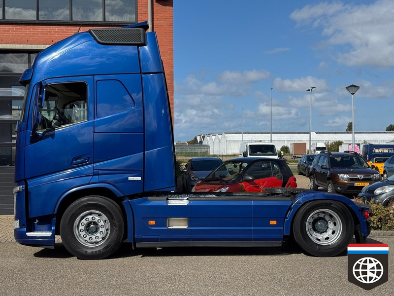 Volvo FH 500 - Globe XL - Ipark - 2x Tank - Tractor unit: picture 2 Volvo FH 500 - Globe XL - Ipark - 2x Tank - Tractor unit: picture 2