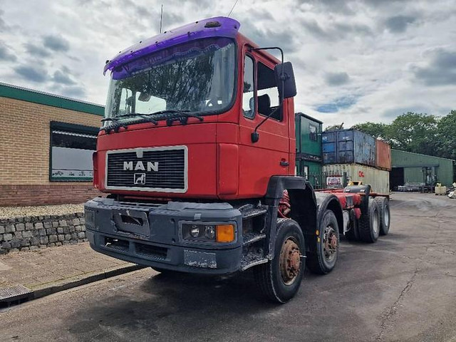 MAN 35.402 VFK - Cab chassis truck: picture 1 MAN 35.402 VFK - Cab chassis truck: picture 1