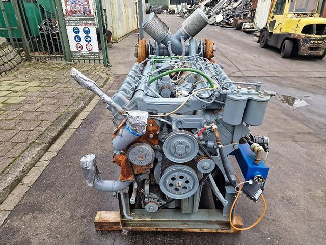 MAN D2542MTE - Generator set: picture 4 MAN D2542MTE - Generator set: picture 4