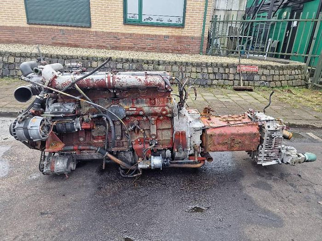 Iveco Turbostar 190-360 - Spare parts: picture 2 Iveco Turbostar 190-360 - Spare parts: picture 2