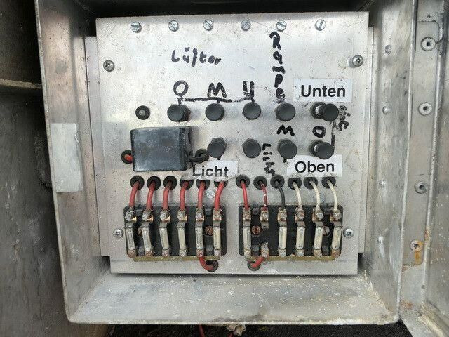 Farm trailer Bannas AT 24.83, 3 Etagen, Schweine, Liftachse: picture 14