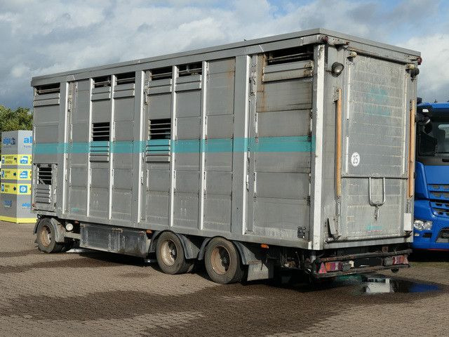 Bannas AT 24.83, 3 Etagen, Schweine, Liftachse - Livestock trailer: picture 2 Bannas AT 24.83, 3 Etagen, Schweine, Liftachse - Livestock trailer: picture 2