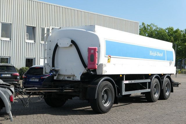 Bunge TAA 22.5/3A3, 3 Kammern,Oben- und Untenbefüllung - Tank trailer: picture 4 Bunge TAA 22.5/3A3, 3 Kammern,Oben- und Untenbefüllung - Tank trailer: picture 4
