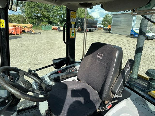 Wheel loader CAT 907 M 4x4, 4+1 Schaufel, Palettengabel, S.W.S: picture 12
