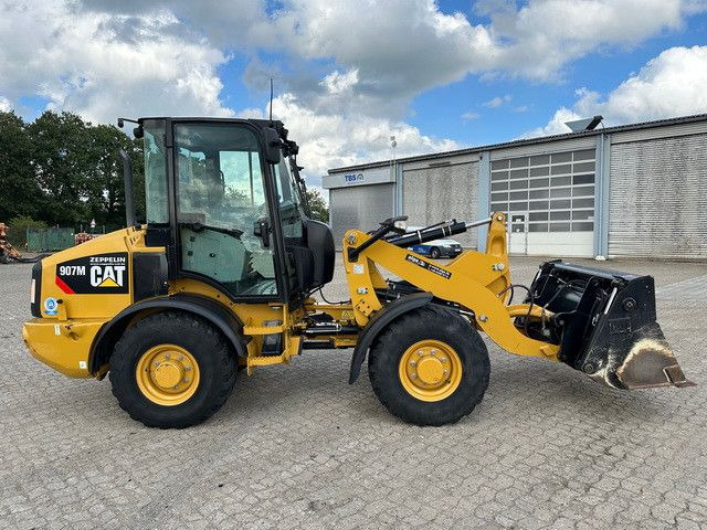 CAT 907 M 4x4, 4+1 Schaufel, Palettengabel, S.W.S - Wheel loader: picture 5 CAT 907 M 4x4, 4+1 Schaufel, Palettengabel, S.W.S - Wheel loader: picture 5