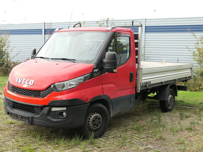 Iveco 35S17 HI-MATIC, Motorschaden, Klima, AHK,3. Sitz - Tipper van: picture 3 Iveco 35S17 HI-MATIC, Motorschaden, Klima, AHK,3. Sitz - Tipper van: picture 3