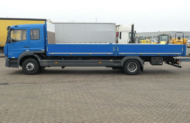 Mercedes-Benz 1324 L Atego, 6-Sitze, Verzinkt, 7.300mm lang - Dropside/ Flatbed truck: picture 2 Mercedes-Benz 1324 L Atego, 6-Sitze, Verzinkt, 7.300mm lang - Dropside/ Flatbed truck: picture 2
