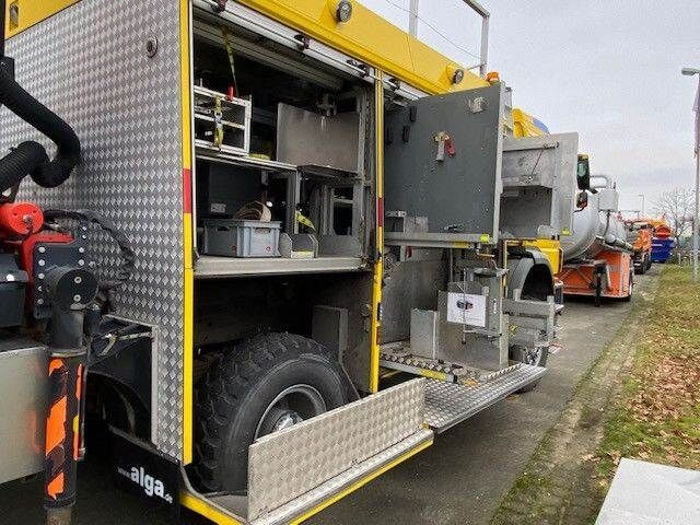 Mercedes-Benz 1833 Axor 4x4, Kran Palfinger, Rosenbauer, AHK - Fire truck: picture 3 Mercedes-Benz 1833 Axor 4x4, Kran Palfinger, Rosenbauer, AHK - Fire truck: picture 3