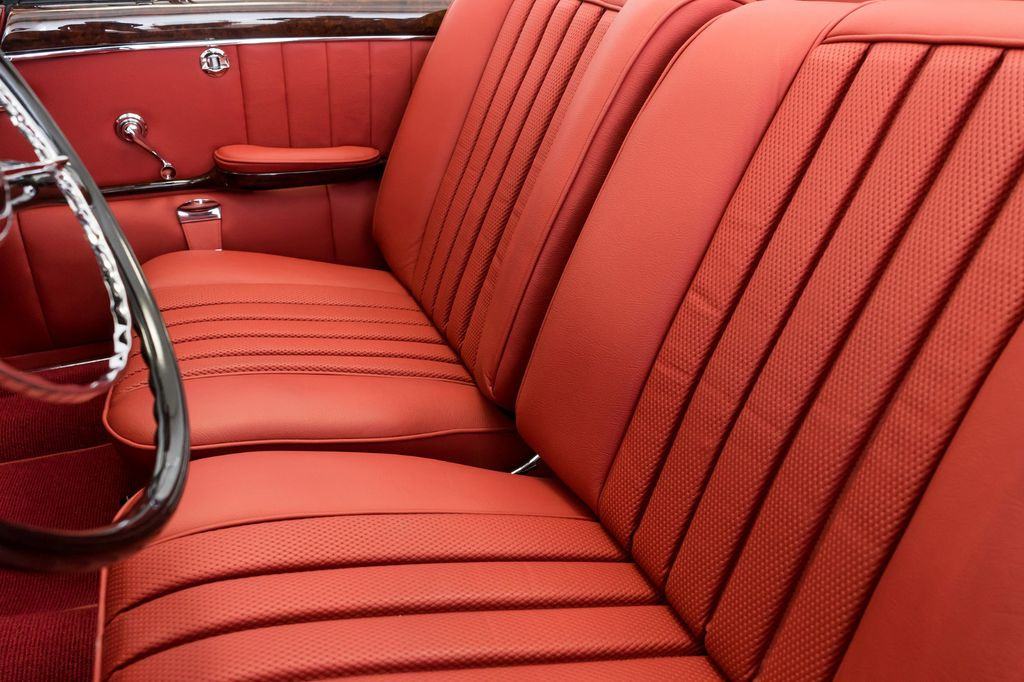 Car Mercedes-Benz 220 SE/Cabrio/Matching Number/ClassicData 1/Pont: picture 9