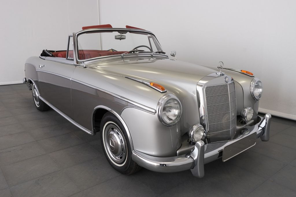 Mercedes-Benz 220 SE/Cabrio/Matching Number/ClassicData 1/Pont - Car: picture 1 Mercedes-Benz 220 SE/Cabrio/Matching Number/ClassicData 1/Pont - Car: picture 1