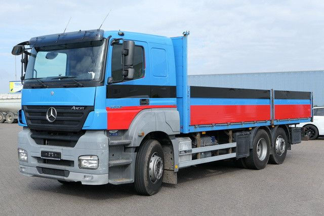 Mercedes-Benz 2536 L Axor 6x2, Gerüstbau, Liftachse, AHK,Klima - Dropside/ Flatbed truck: picture 4 Mercedes-Benz 2536 L Axor 6x2, Gerüstbau, Liftachse, AHK,Klima - Dropside/ Flatbed truck: picture 4