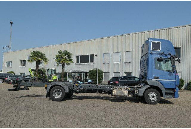 Mercedes-Benz 918 L Atego 4x2, Schlafliege, Klima,Nebenantrieb - Cab chassis truck: picture 2 Mercedes-Benz 918 L Atego 4x2, Schlafliege, Klima,Nebenantrieb - Cab chassis truck: picture 2