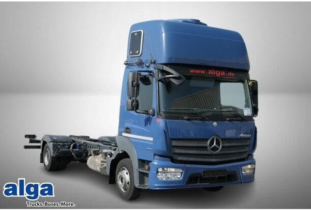 Mercedes-Benz 918 L Atego 4x2, Schlafliege, Klima,Nebenantrieb - Cab chassis truck: picture 1 Mercedes-Benz 918 L Atego 4x2, Schlafliege, Klima,Nebenantrieb - Cab chassis truck: picture 1