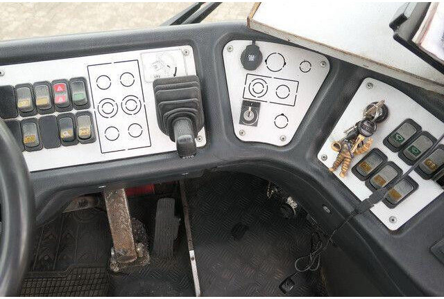 Cab chassis truck Terberg BC 182, Wechselbrücken, Sattelkupplung: picture 13