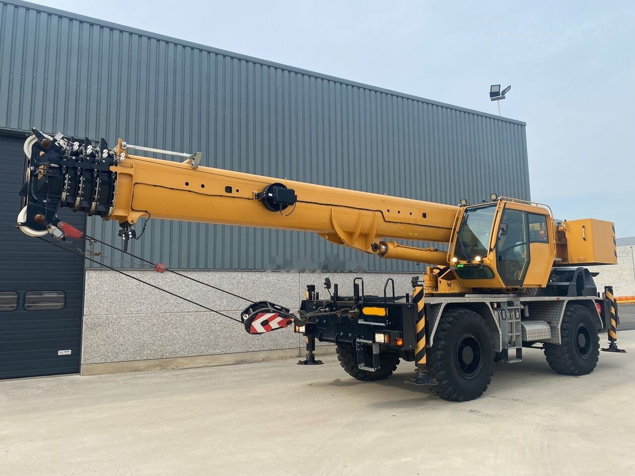 Grove RT 550 E - Mobile crane: picture 1 Grove RT 550 E - Mobile crane: picture 1
