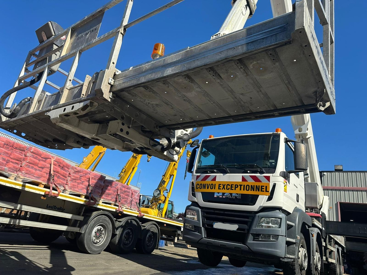 RUTHMANN Steiger T750 HF - Truck mounted aerial platform: picture 1 RUTHMANN Steiger T750 HF - Truck mounted aerial platform: picture 1