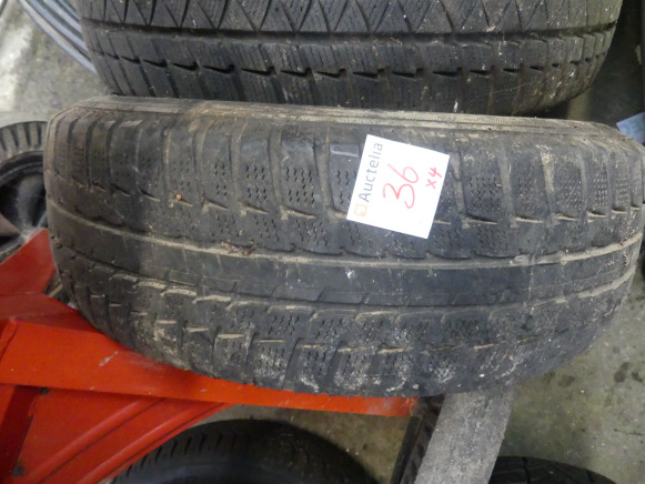4 Pneus hiver sur jante - Wheel and tire package for Farm tractor: picture 4 4 Pneus hiver sur jante - Wheel and tire package for Farm tractor: picture 4