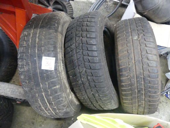 4 Pneus hiver sur jante - Wheel and tire package for Farm tractor: picture 1 4 Pneus hiver sur jante - Wheel and tire package for Farm tractor: picture 1