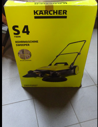 Balayeuse mécanique KARCHER S 4 Twin - Industrial sweeper: picture 3 Balayeuse mécanique KARCHER S 4 Twin - Industrial sweeper: picture 3