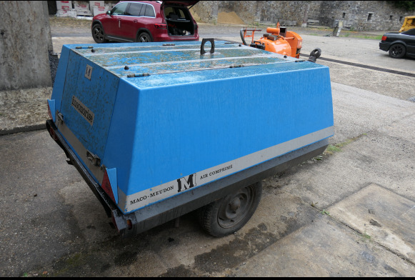 Compresseur tractable Maco-Meudon Batic 22 - Air compressor: picture 3 Compresseur tractable Maco-Meudon Batic 22 - Air compressor: picture 3