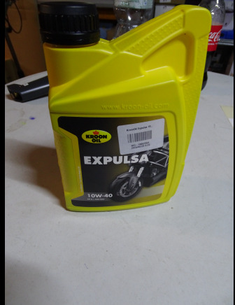Huile moteur 1L EXPLUSA 10W-40 - Motor oil and car care products: picture 1 Huile moteur 1L EXPLUSA 10W-40 - Motor oil and car care products: picture 1
