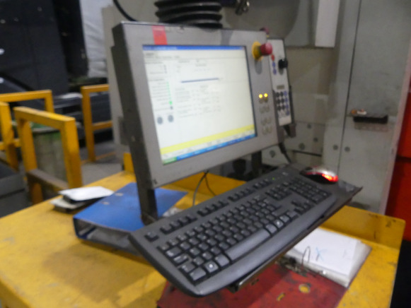 Metalworking machinery Machine de découpe laser CO² avec refroidisseur et aspiration de fumée Bystronic Bylaser 4400: picture 6