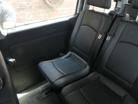 Other machinery REF:Immatriculé sous : 1-CWZ-976 - Voiture Mercedes-Benz Vito: picture 12