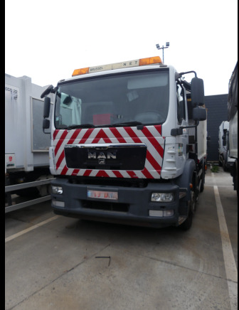 REF:10318 - Camion poubelle avec grue MAN TGM (2010-138.787 km) ( VIN:WMAN08ZZ2AY243367) - Garbage truck: picture 1 REF:10318 - Camion poubelle avec grue MAN TGM (2010-138.787 km) ( VIN:WMAN08ZZ2AY243367) - Garbage truck: picture 1