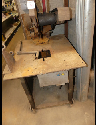 Tronçonneuse à métaux - Metalworking machinery: picture 4 Tronçonneuse à métaux - Metalworking machinery: picture 4