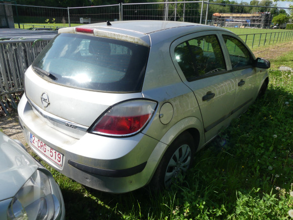 Voiture Opel Astra - Car: picture 4 Voiture Opel Astra - Car: picture 4