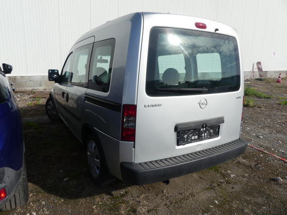 Voiture Opel Combo - Car: picture 4 Voiture Opel Combo - Car: picture 4
