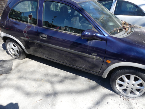 Voiture (saisie sur voirie) Opel Corsa TD - Car: picture 3 Voiture (saisie sur voirie) Opel Corsa TD - Car: picture 3