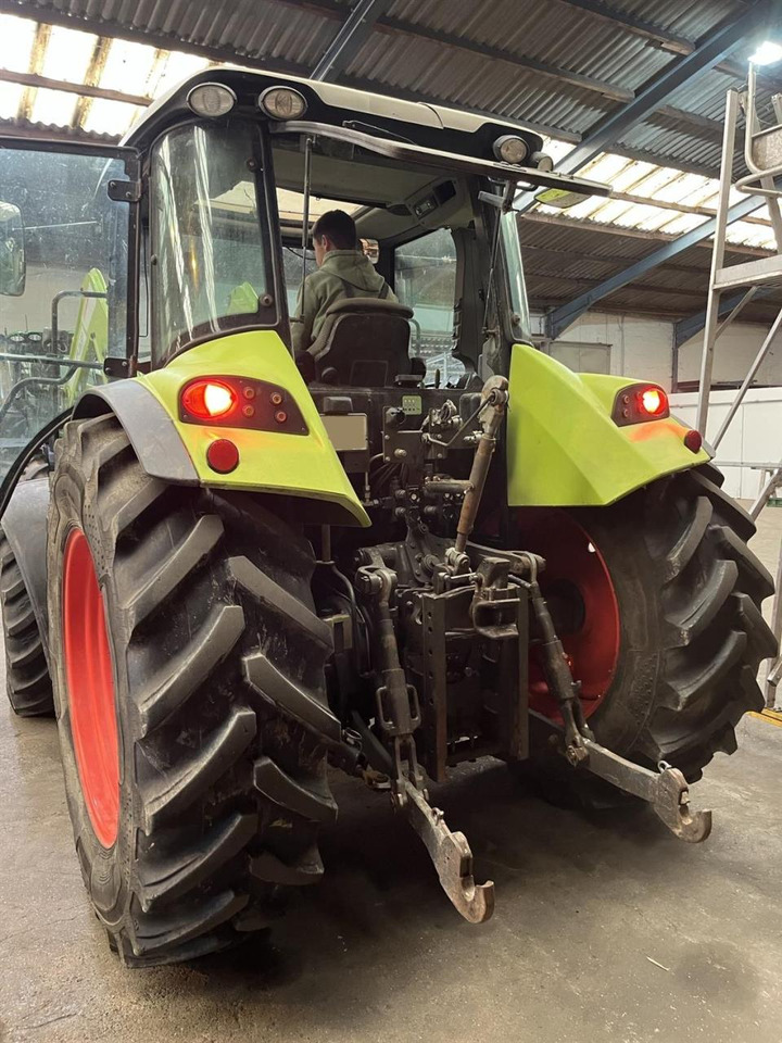 CLAAS Arion 420 - Farm tractor: picture 3 CLAAS Arion 420 - Farm tractor: picture 3