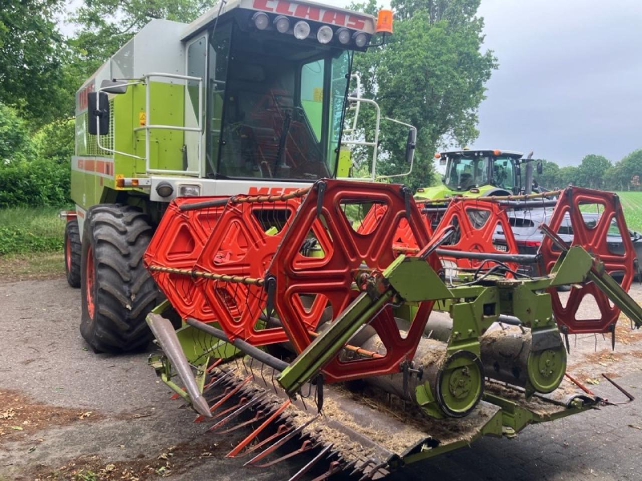 CLAAS Dominator 218 Mega - Combine harvester: picture 2 CLAAS Dominator 218 Mega - Combine harvester: picture 2
