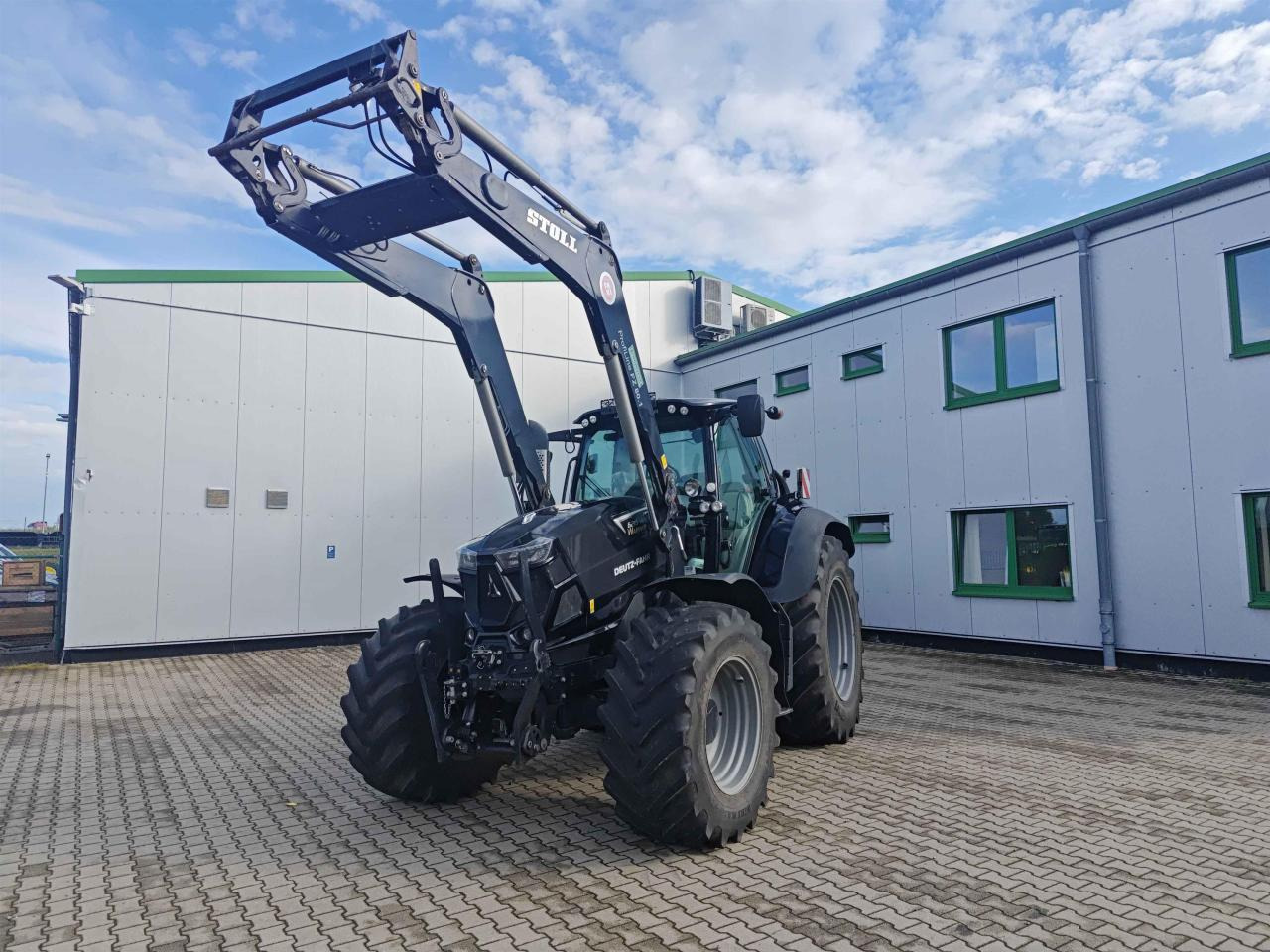 Deutz-Fahr 6215 TTV - Farm tractor: picture 3 Deutz-Fahr 6215 TTV - Farm tractor: picture 3