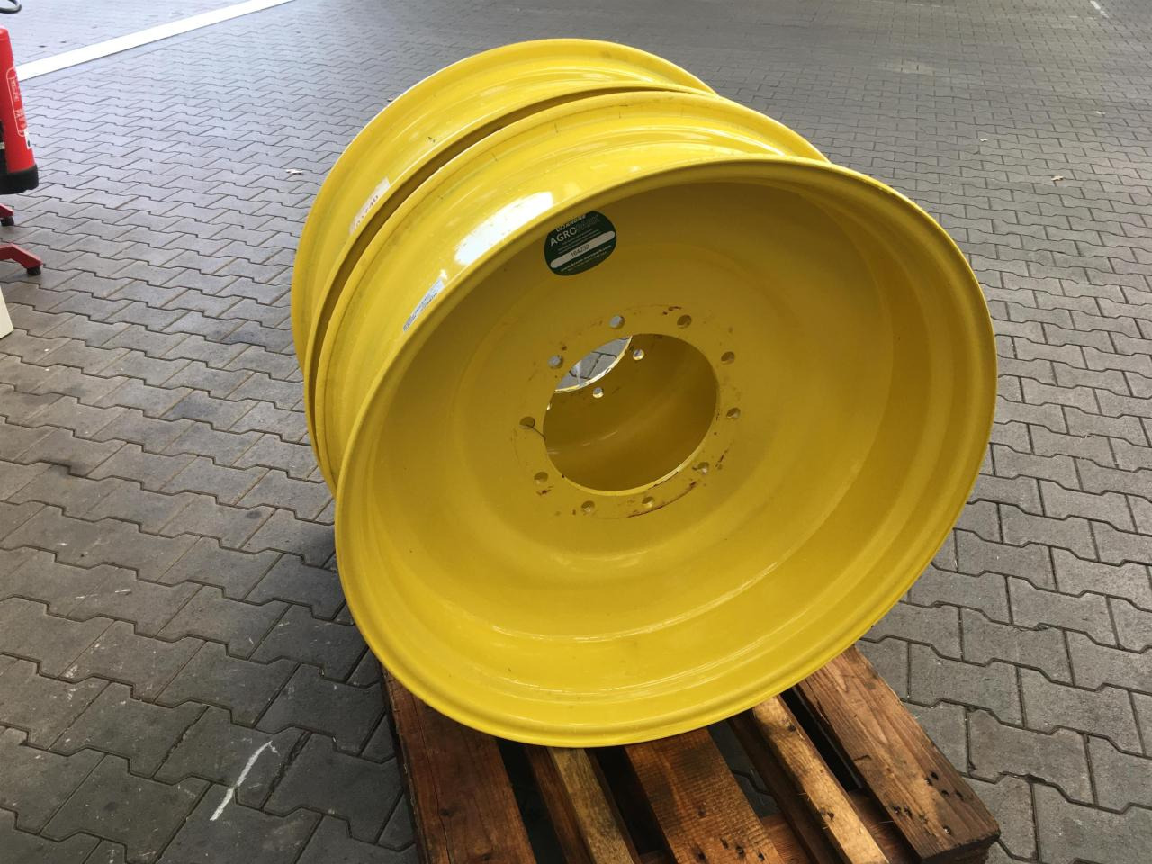 John Deere 10x34 - Tire for Agricultural machinery: picture 1 John Deere 10x34 - Tire for Agricultural machinery: picture 1