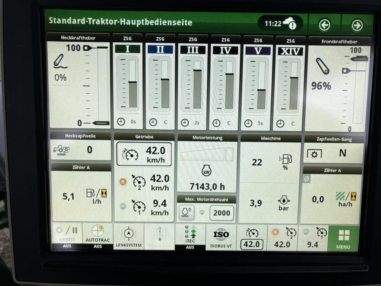 Farm tractor John Deere 6230R: picture 9