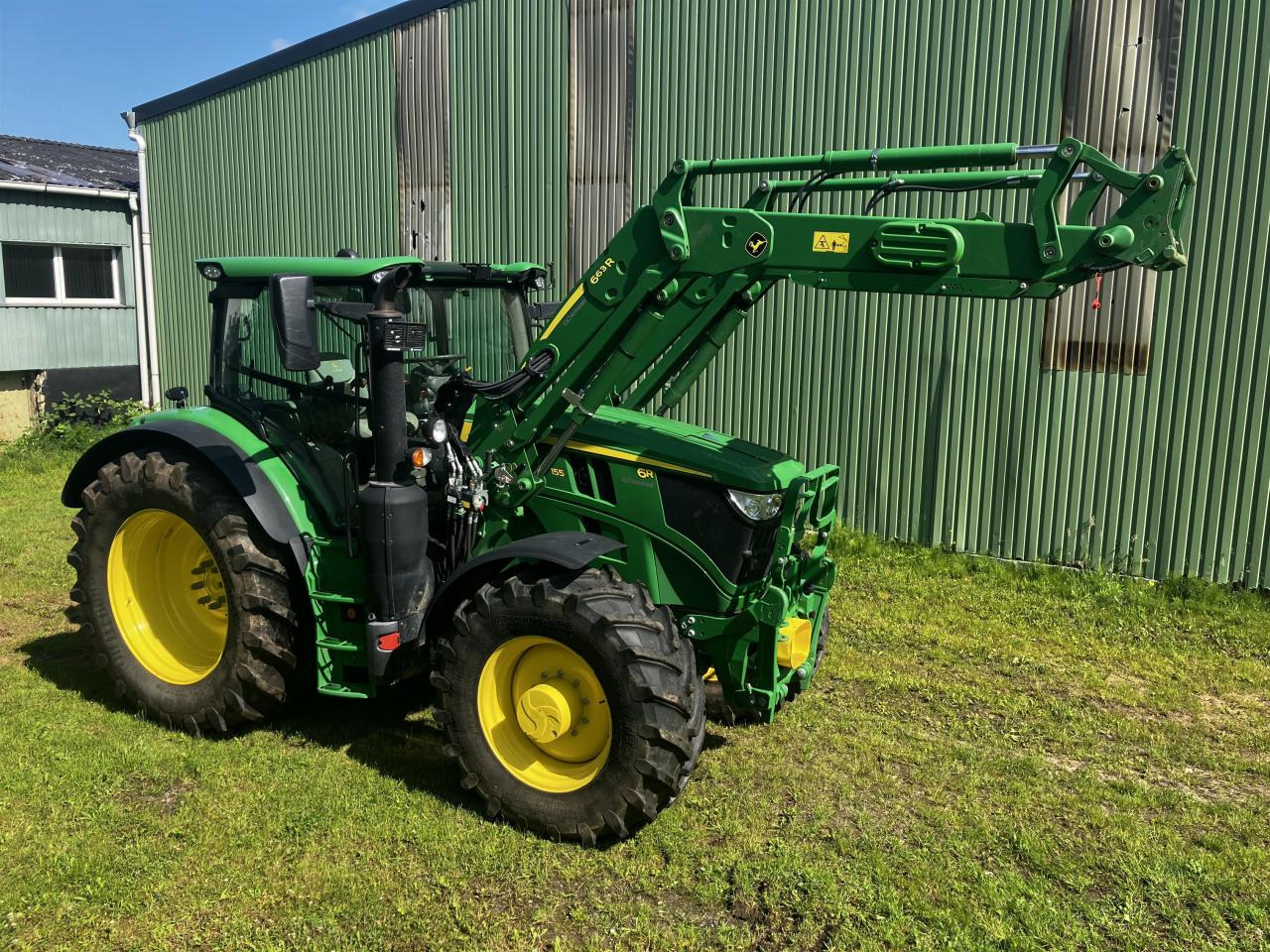 John Deere 6R 155 - Farm tractor: picture 2 John Deere 6R 155 - Farm tractor: picture 2