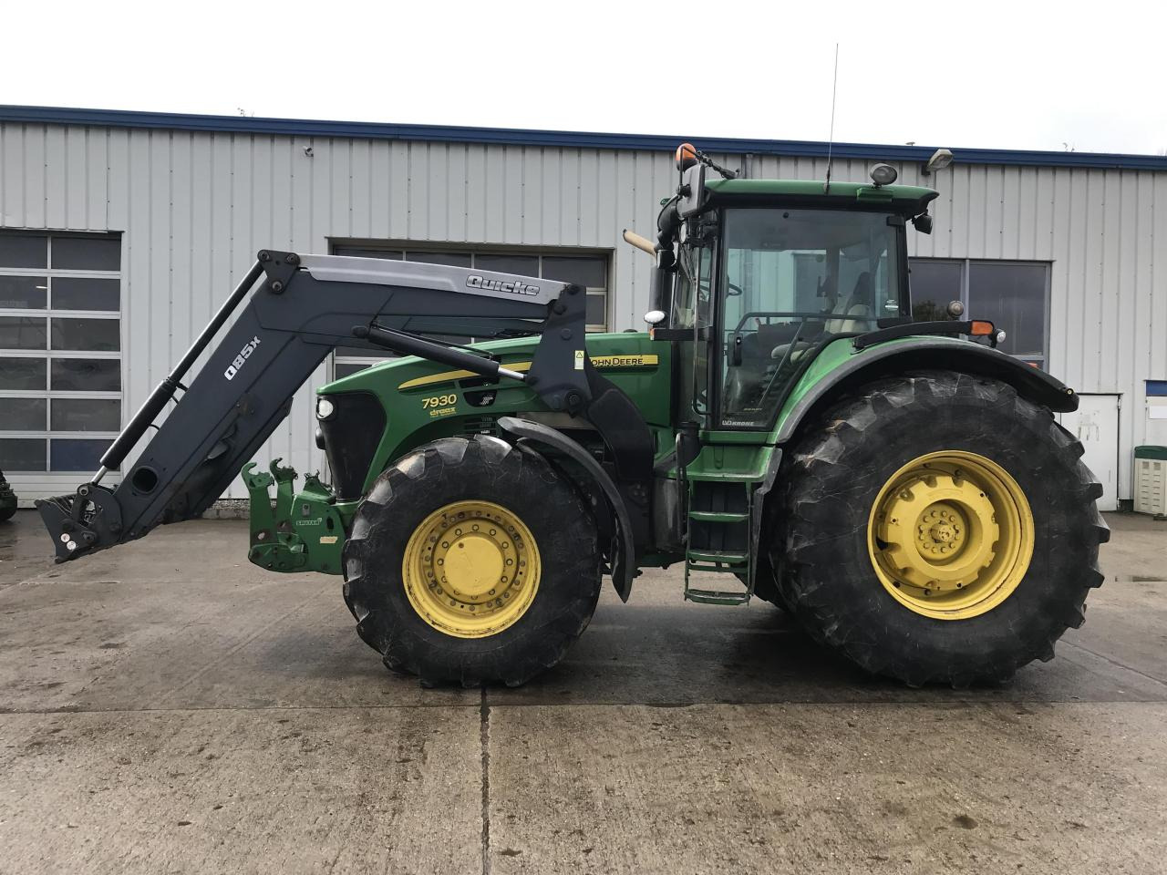 John Deere 7930 - Farm tractor: picture 1 John Deere 7930 - Farm tractor: picture 1