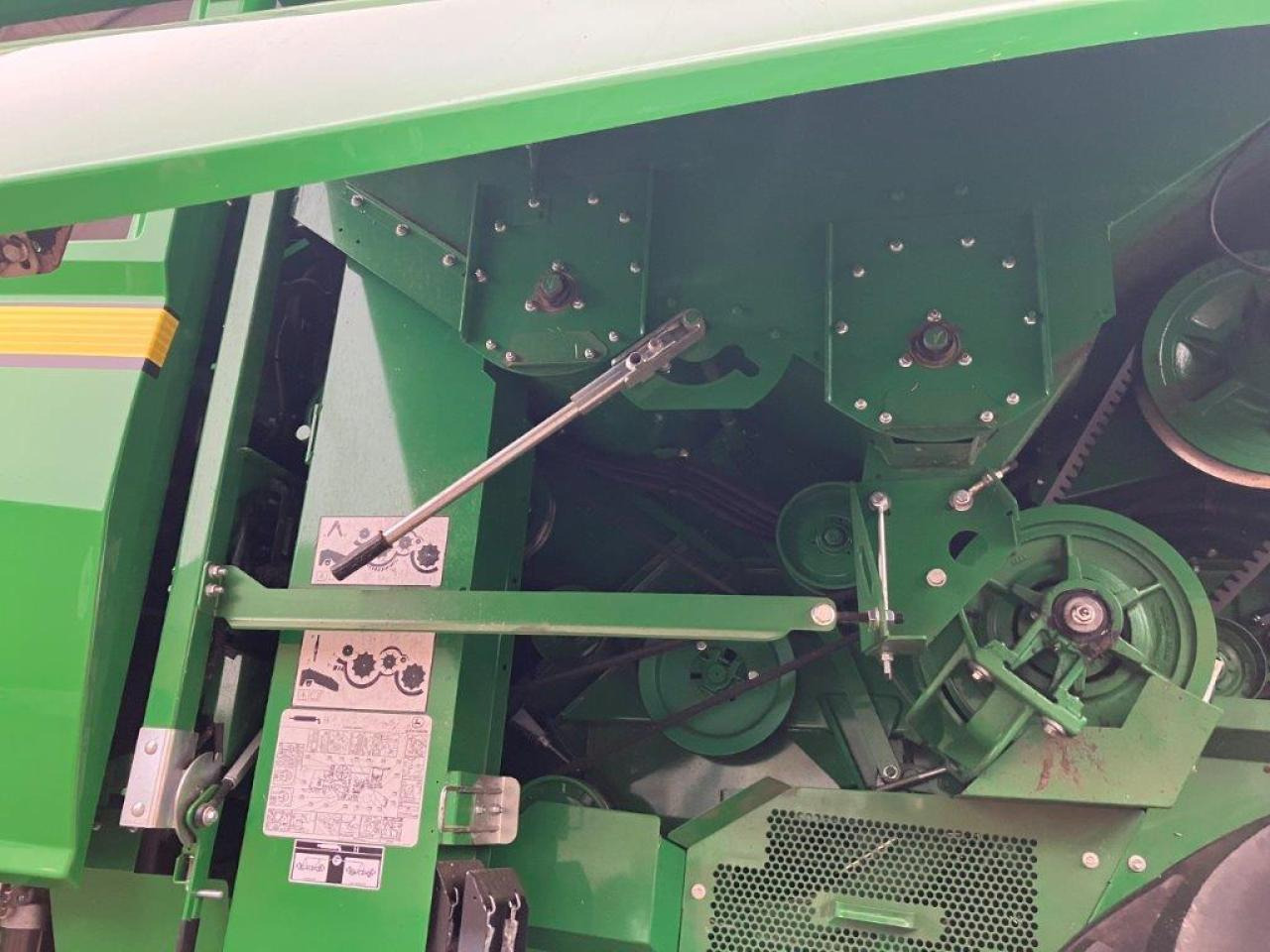 Combine harvester John Deere T560: picture 11 Combine harvester John Deere T560: picture 11