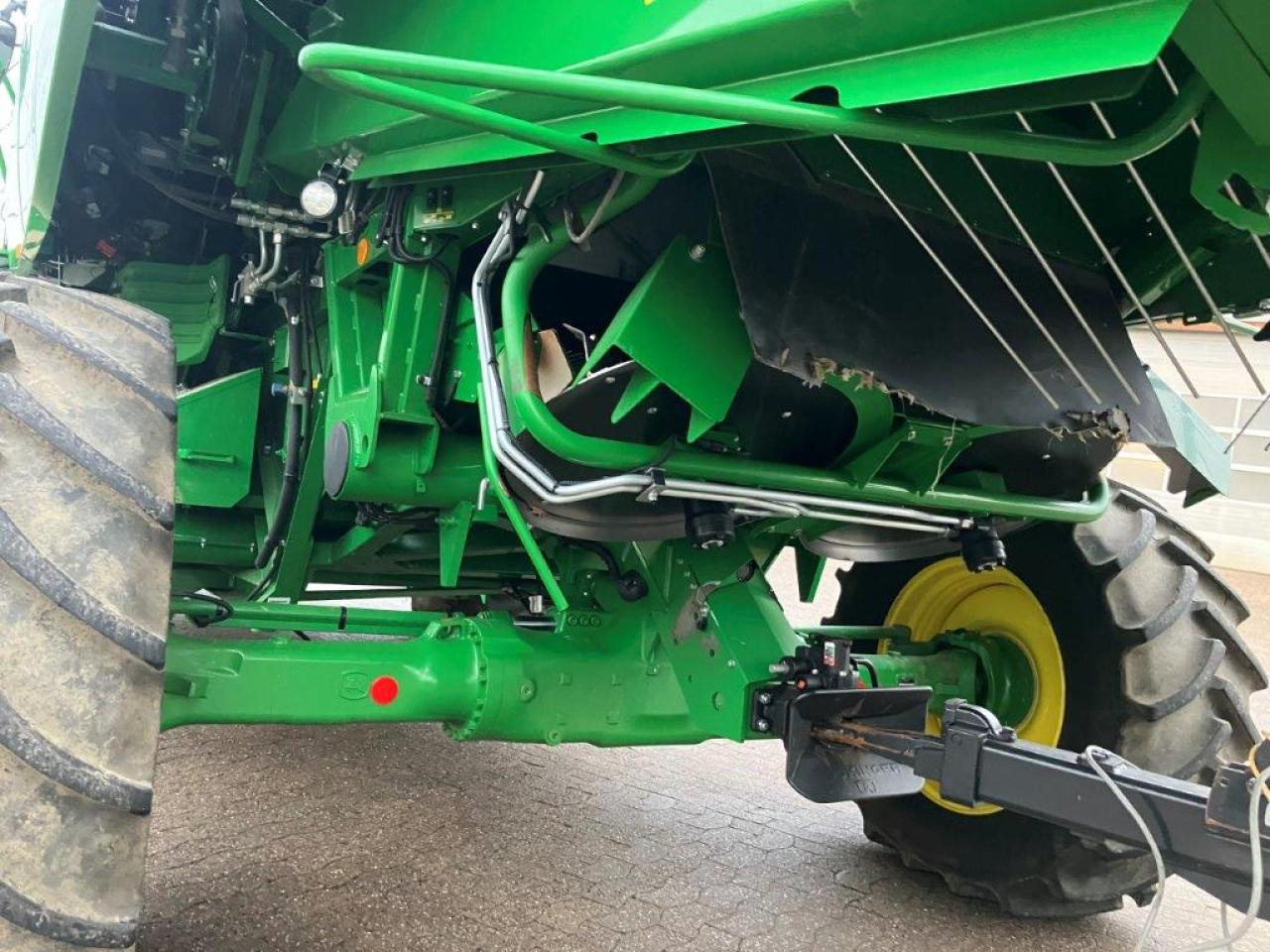 John Deere T560 Hillmaster - Combine harvester: picture 5 John Deere T560 Hillmaster - Combine harvester: picture 5