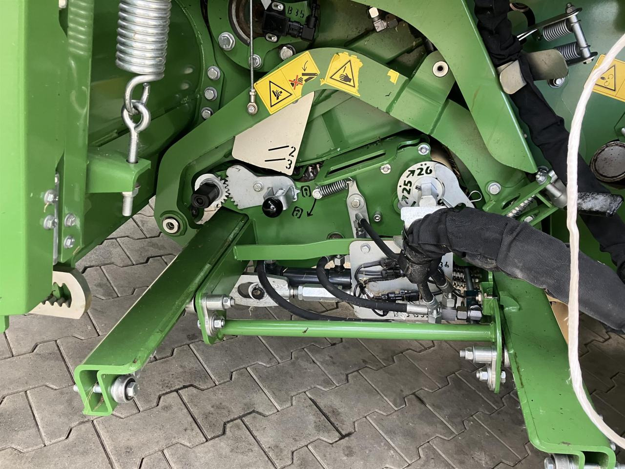 Square baler Krone Big Pack 1270 VC: picture 19