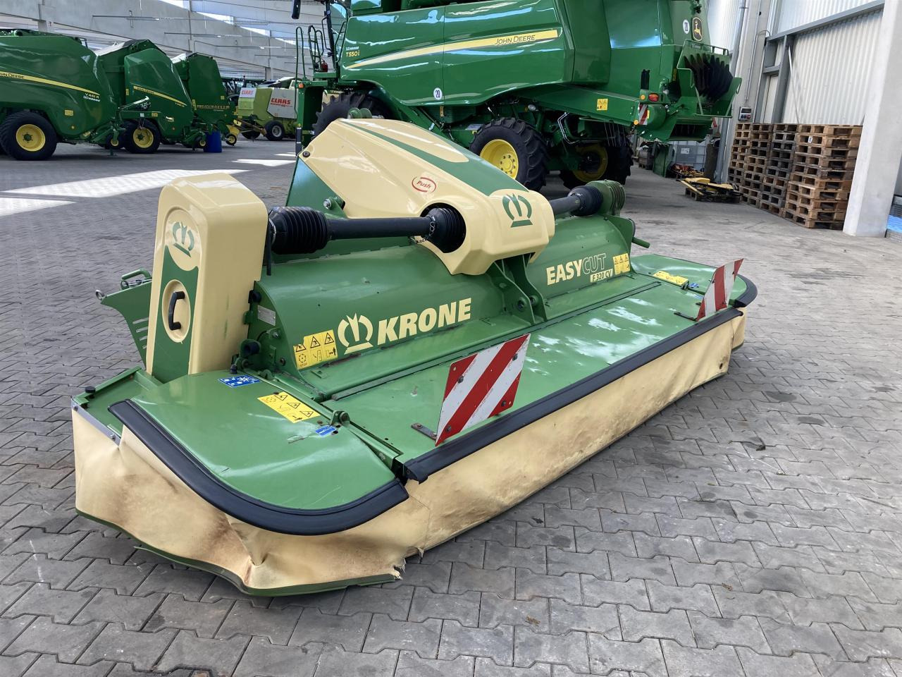 Krone EC F 320 CV - Kat. 2 - Mower: picture 1 Krone EC F 320 CV - Kat. 2 - Mower: picture 1