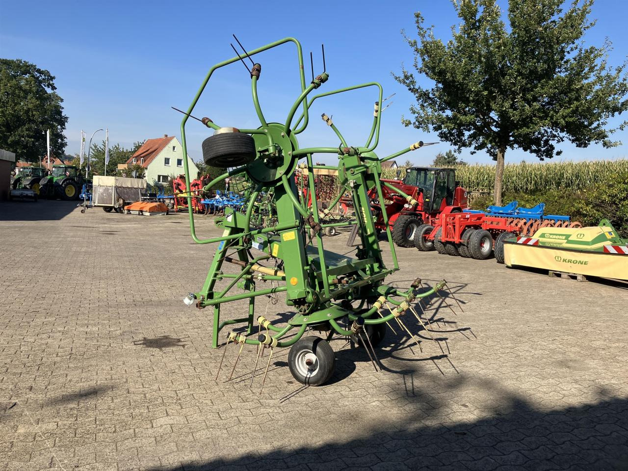 Krone KW 5.52/4x7 - Tedder/ Rake: picture 2 Krone KW 5.52/4x7 - Tedder/ Rake: picture 2
