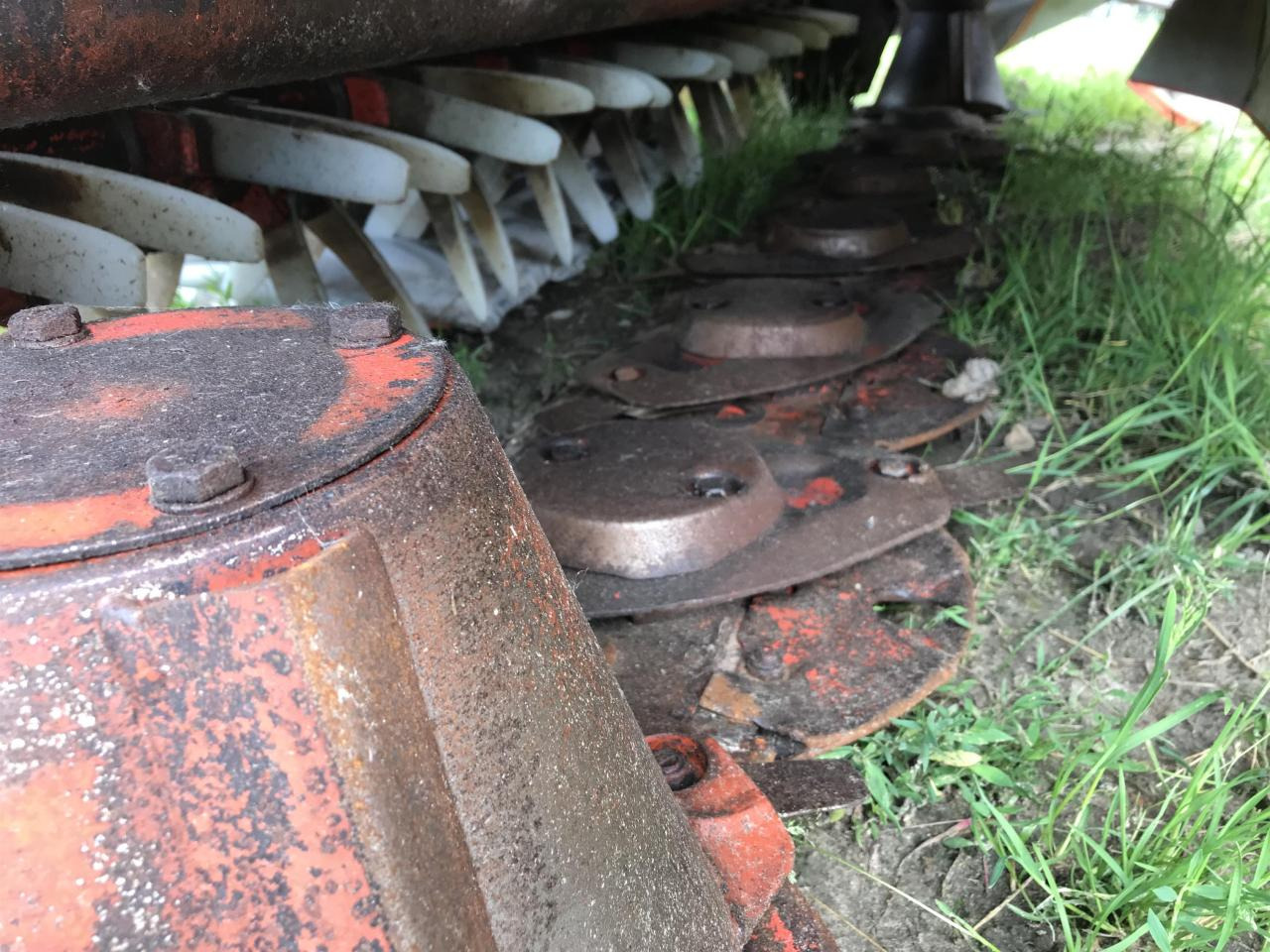 Kuhn FC883 & FC 313F-FF - Mower: picture 4 Kuhn FC883 & FC 313F-FF - Mower: picture 4