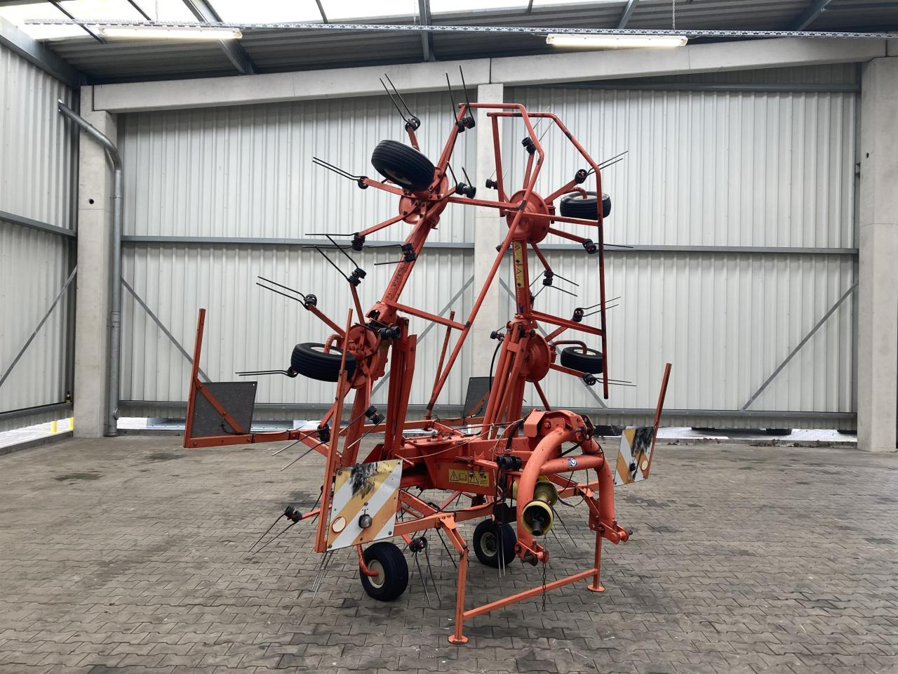 Kuhn GF 6301 MH - Tedder/ Rake: picture 2 Kuhn GF 6301 MH - Tedder/ Rake: picture 2