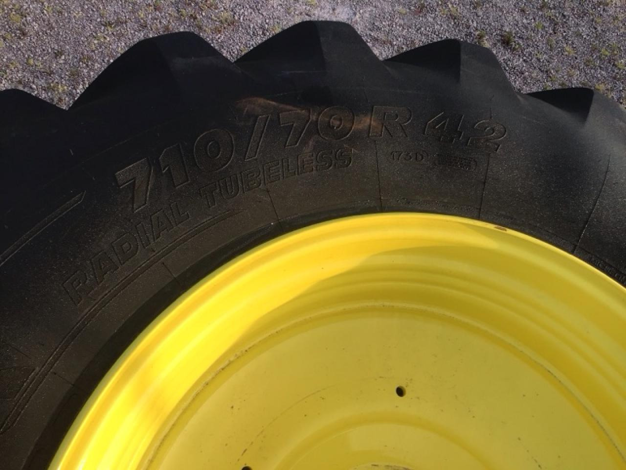 Michelin 710/70R42 - Tire for Agricultural machinery: picture 5 Michelin 710/70R42 - Tire for Agricultural machinery: picture 5